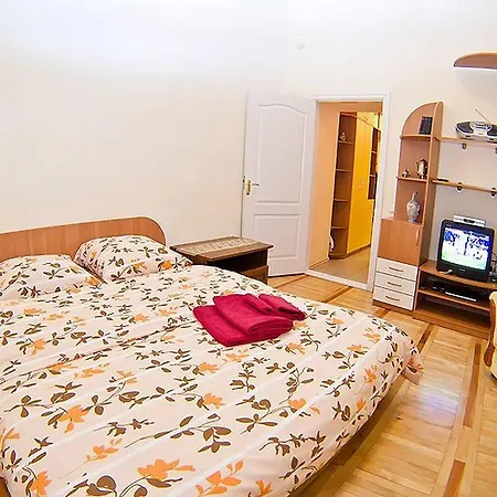 Grata - Apartment Kiew