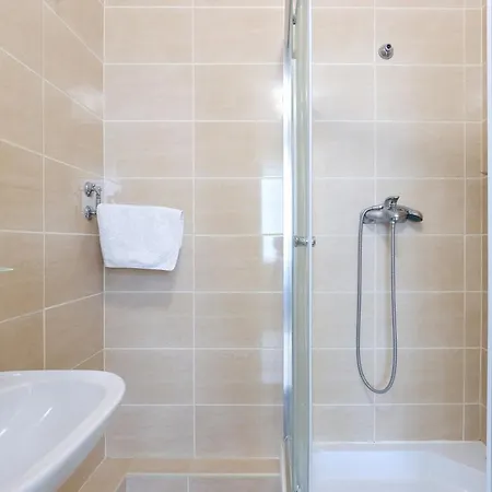 Apartment Grata -